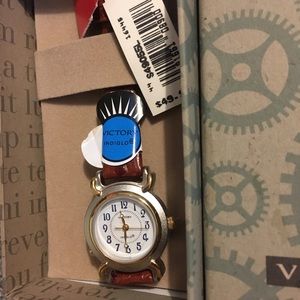 NWT Victory Women’s Watch